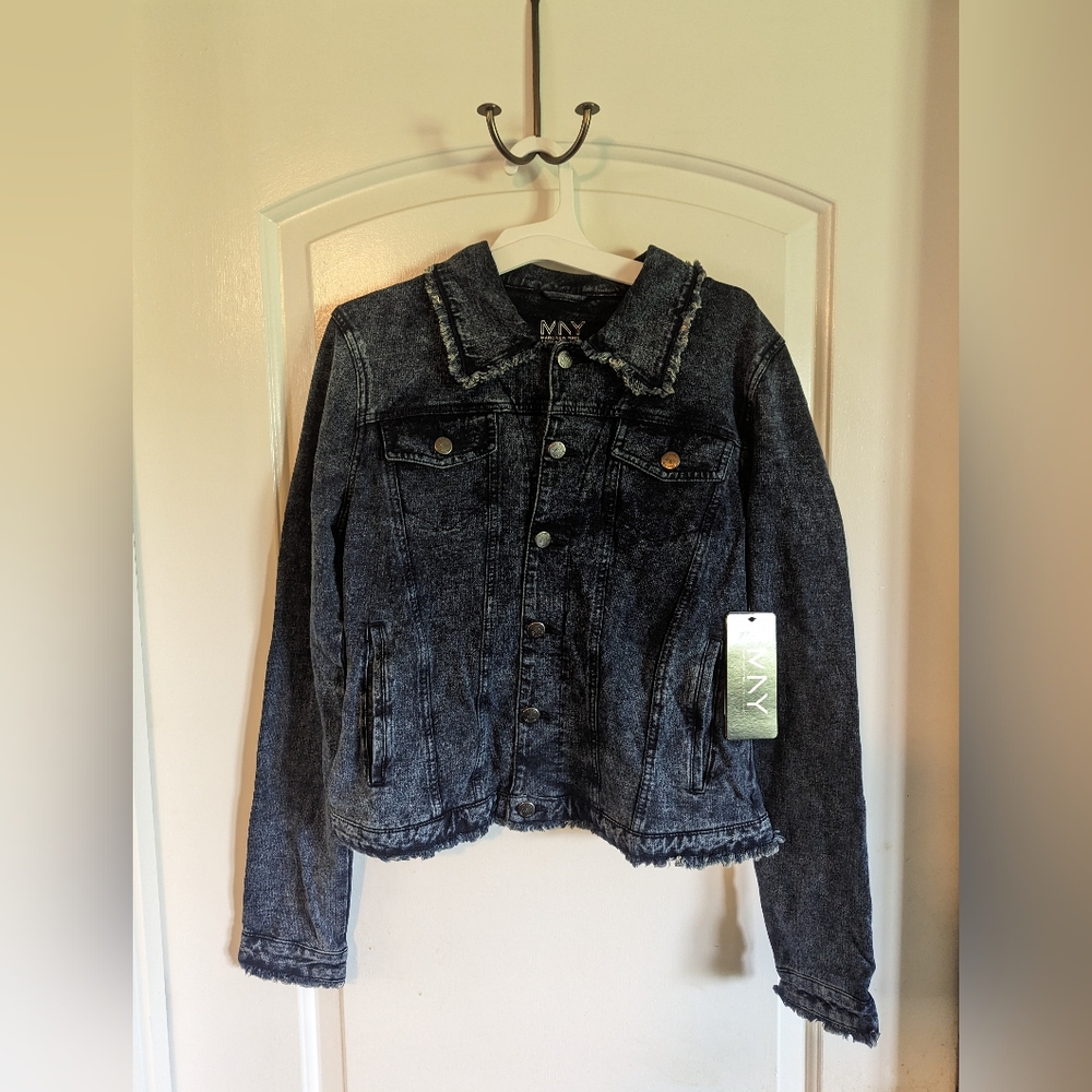 NWT Andrew Marc Sport Women's Frayed Denim Washed Jacket Size M